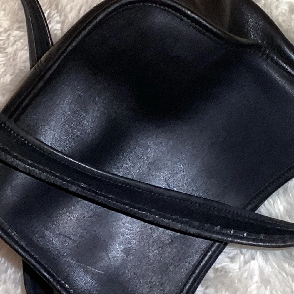 Vintage Coach Janice Legacy All Leather Crossbody Shoulder Bag 9950